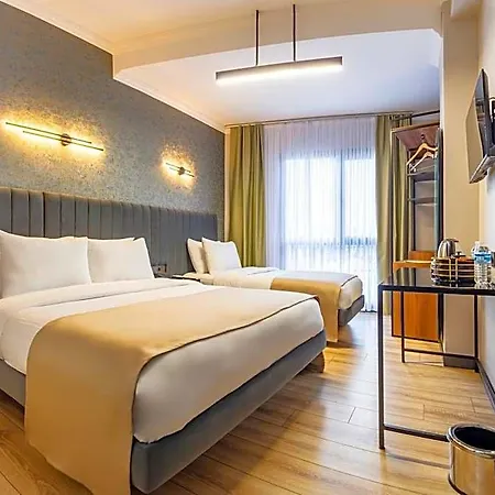 Hotel Nora Airport 3*