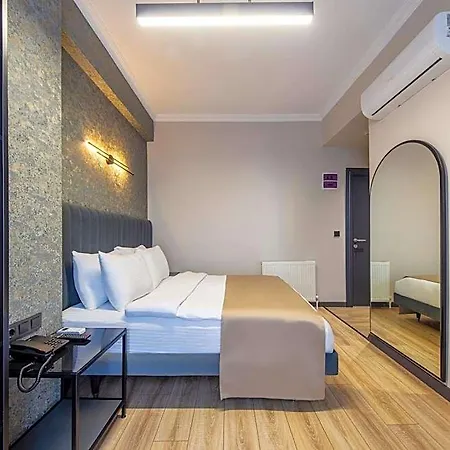 Hotel Nora Airport 3*